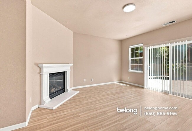 Photo - 118 E Heritage Dr