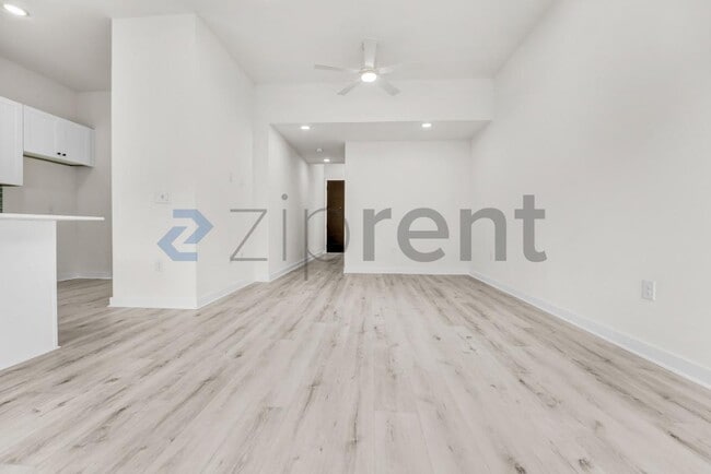 Photo - 2000 Riverside Farms Rd