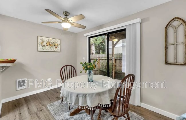 Photo - 1504 NE 72nd St Unit APT 4