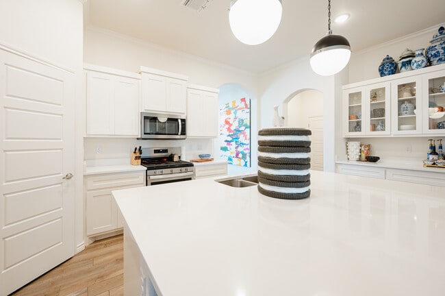 Photo - 5401 Constitution Ave