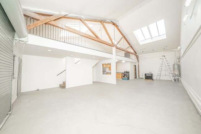 Photo - 1617 32nd St Unidad E