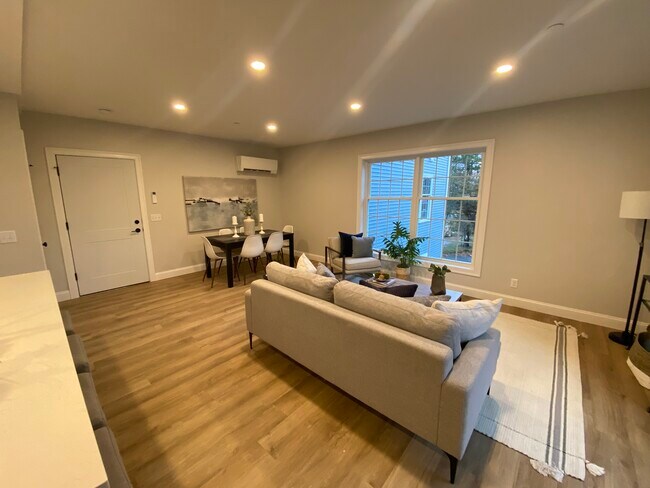 Photo - 64 Holten St Unit 64 Holten