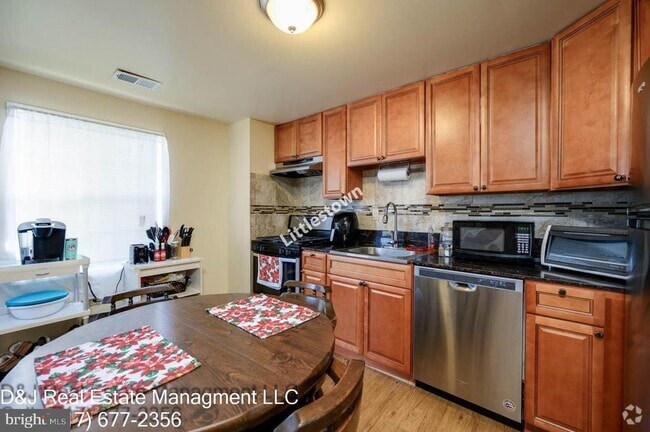 Building Photo - 130 Roberta Jean Ave Rental