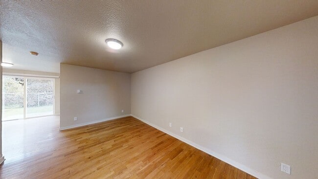 Photo - 1722 C Pl SE Unit B