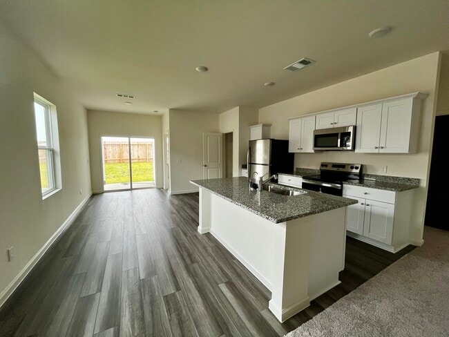 Photo - 31266 Williams Lndg St