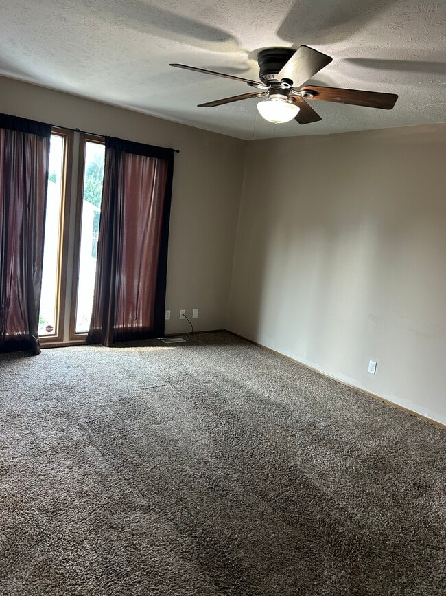 Living room - 5614 Decatur Street