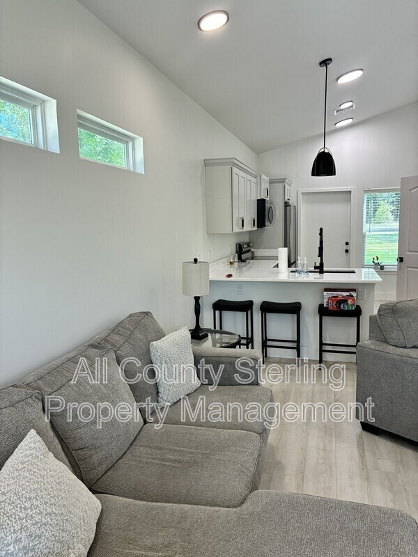 Photo - 10230 NE 72nd St