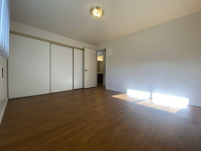 Photo - 2487 NE Kerr St Unidad 12