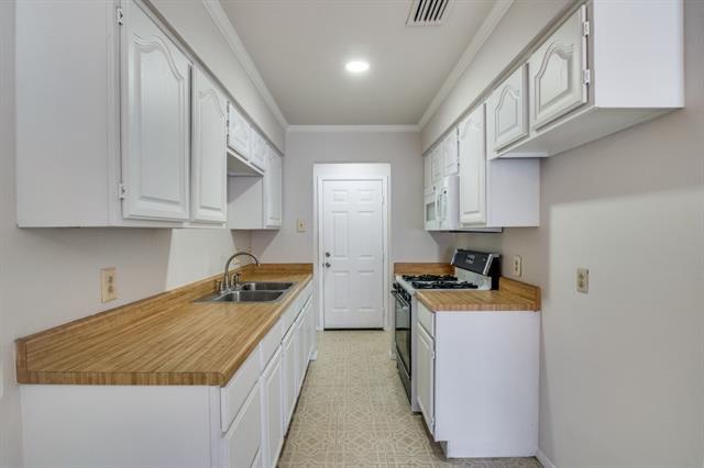 Photo - 1229 Greenbrier Dr