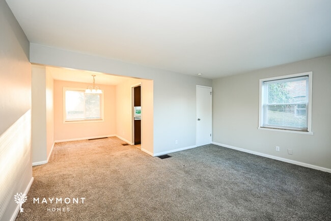 1516 Collegewood Ln