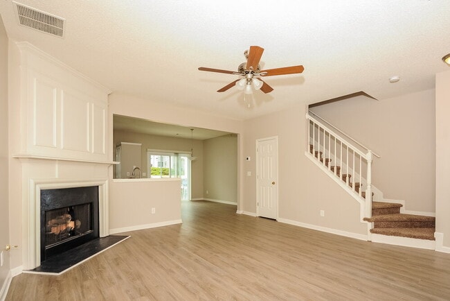 Photo - 10900 Wittenridge Dr