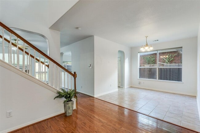 Photo - 1908 Montana Sky Dr