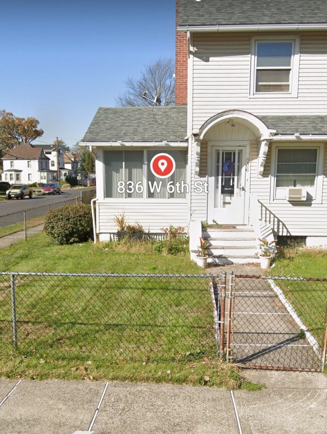 Photo - 836 W 6th St Unit #2