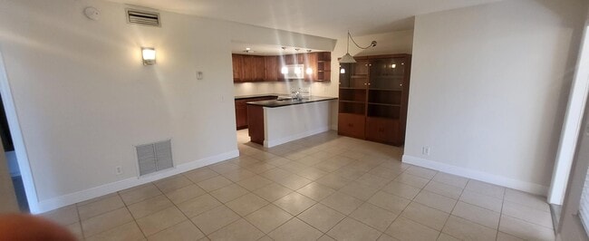 Photo - 4850 Sable Pine Cir Unidad C1