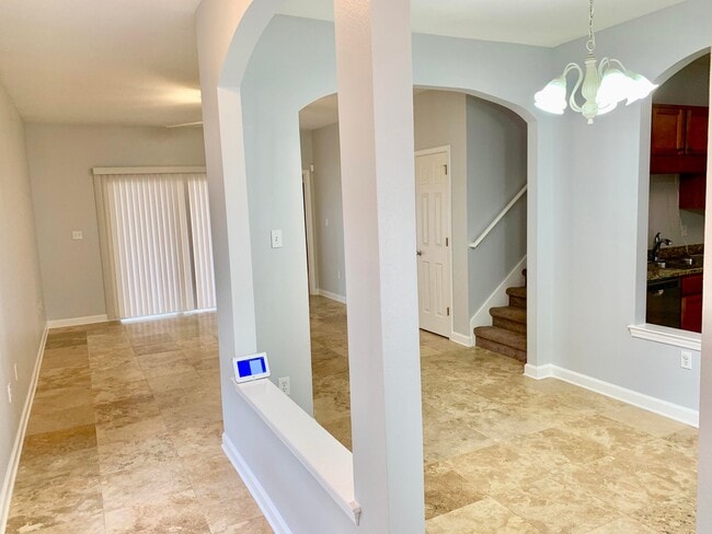 Photo - 18 Trevor Dr