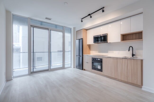 Building Photo - 5 Defries St Unit 323