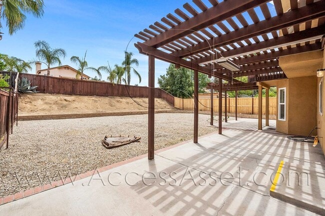 Photo - 32440 Beechwood Ln