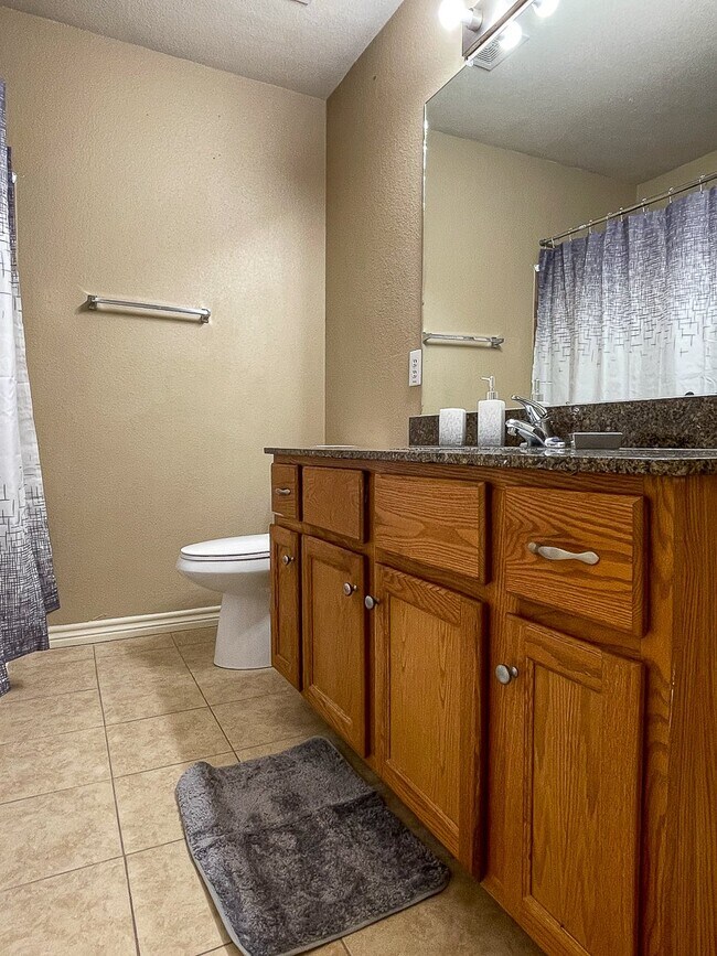 Orange Navy Apartments For Rent in Orange, TX