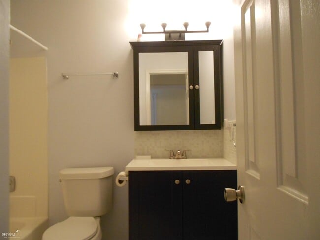 Photo - 1166 Booth Rd SW