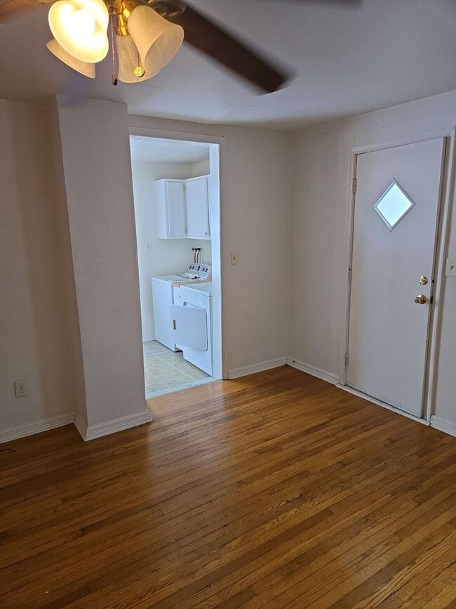 Photo - 115 S Potomac St Unit 115 3