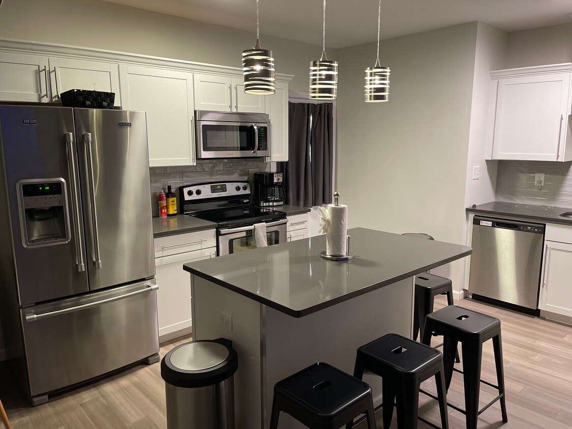 Photo - 104 Nottingham Ln (Chapel Hill, NC)