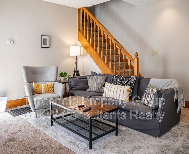 Photo - 1355-1357 Dennison Ave