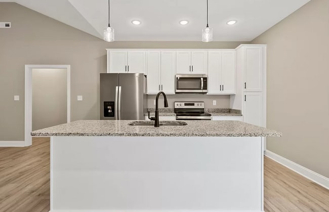 Photo - 2785 Cedrus Avenue - NEW RESIDENT PRICING! REDUCED BY $100/MO!