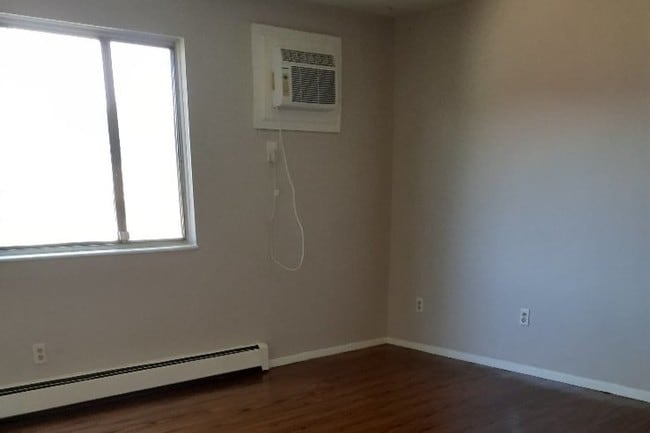 Tradewinds Apartments