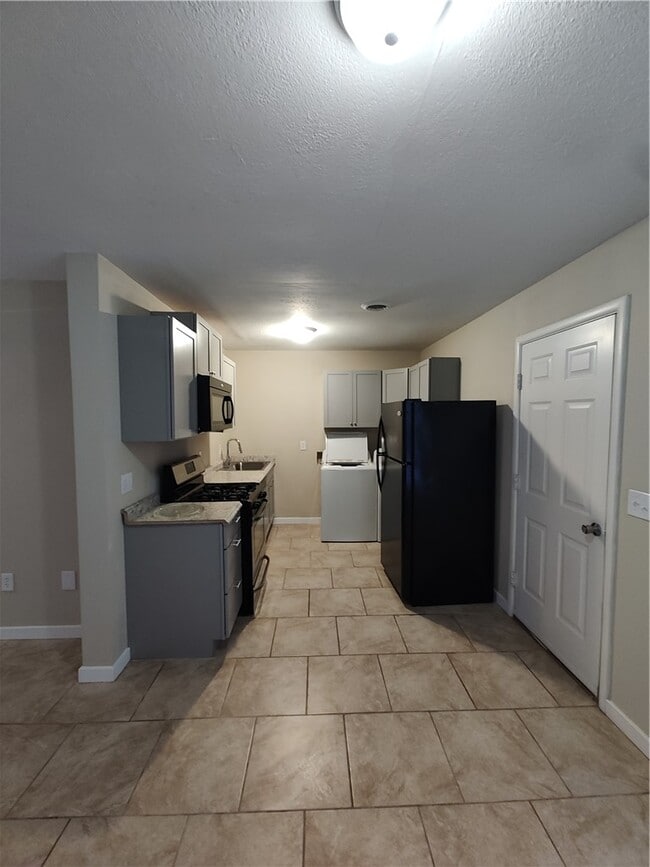 Photo - 102 Carrigan Rd