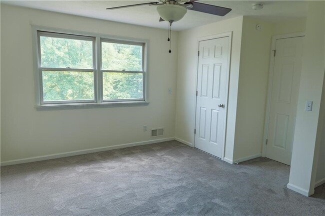 Building Photo - 217 Wycliff Dr