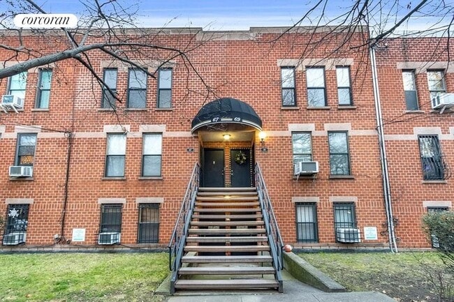 Photo - 90 President St