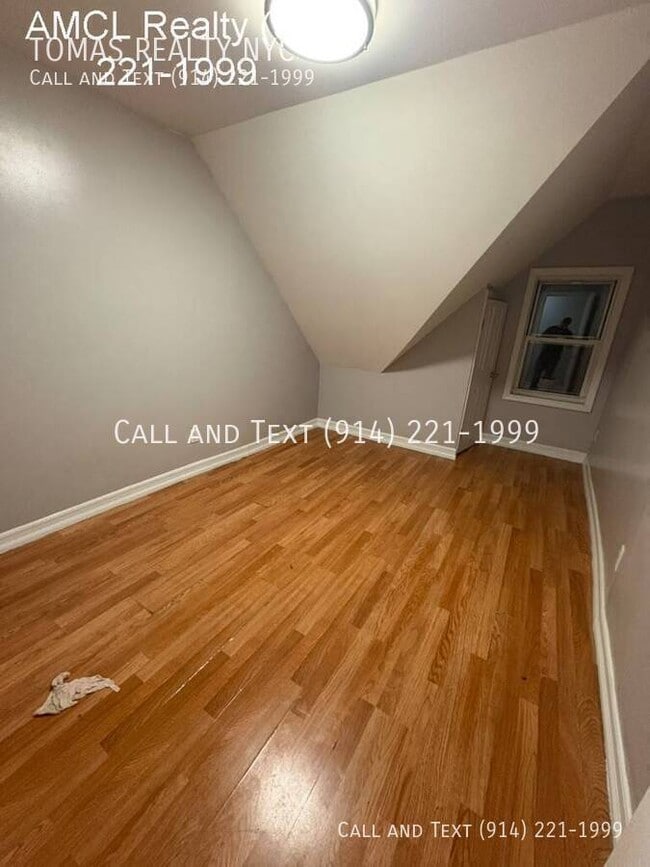 Photo - 107 N High St