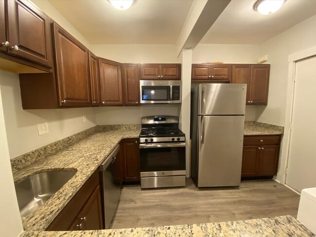 Photo - 97 Chester St