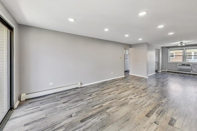 Photo - 6563 N Harlem Ave Unit 3E