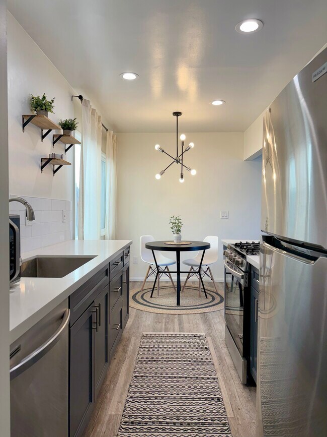 Photo - 813 W Beach Ave Unit #2