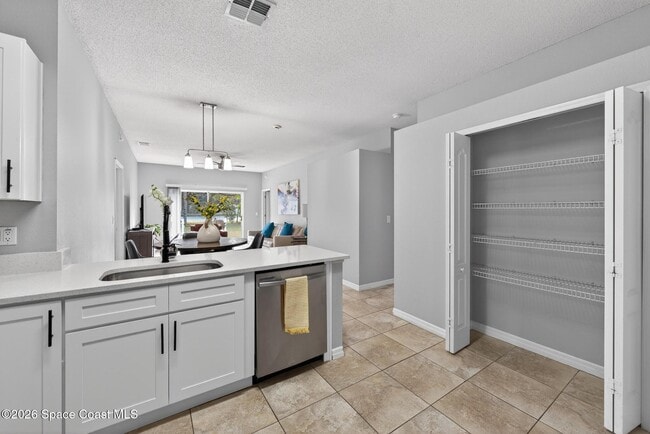 Photo - 1850 Emerald Green Cir