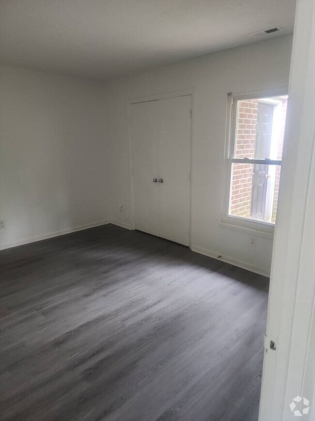 Building Photo - 2 Bedroom 2 Bathroom Duplex Rental