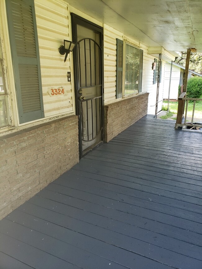 Photo - 3324 Beatrice Dr