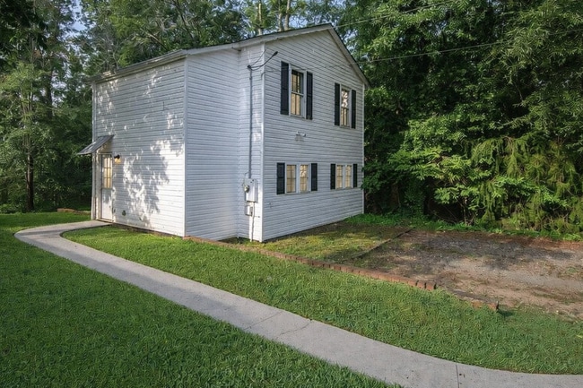 Building Photo - 471 E Montgomery St