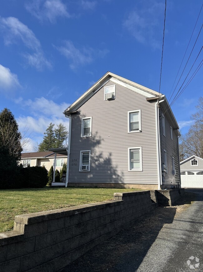 Building Photo - 272 Berlin Ave Rental