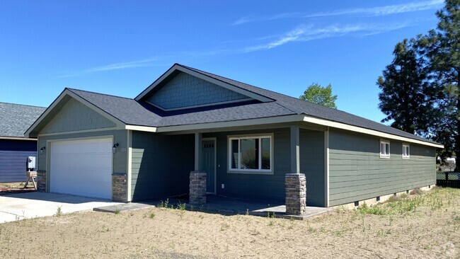 Building Photo - Brand New Construction Rental