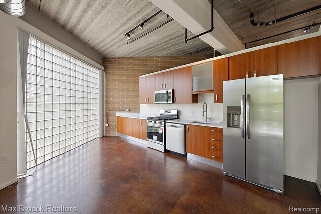 Photo - 333 E Parent Ave Unidad 14