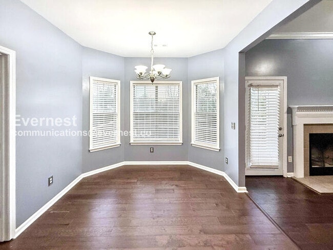 Photo - 248 Bentmoor Ln