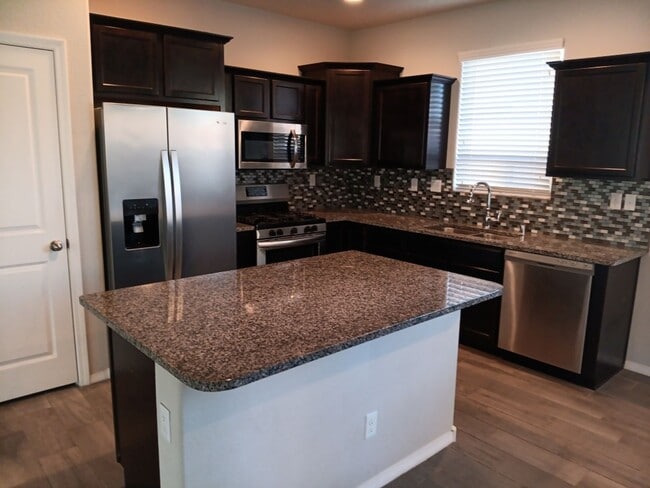 Photo - 4 Bedroom, 2 Bathroom! Lovely Home Coming Soon!