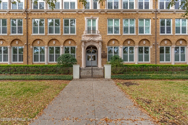 Building Photo - 2525 College St Unit 1214