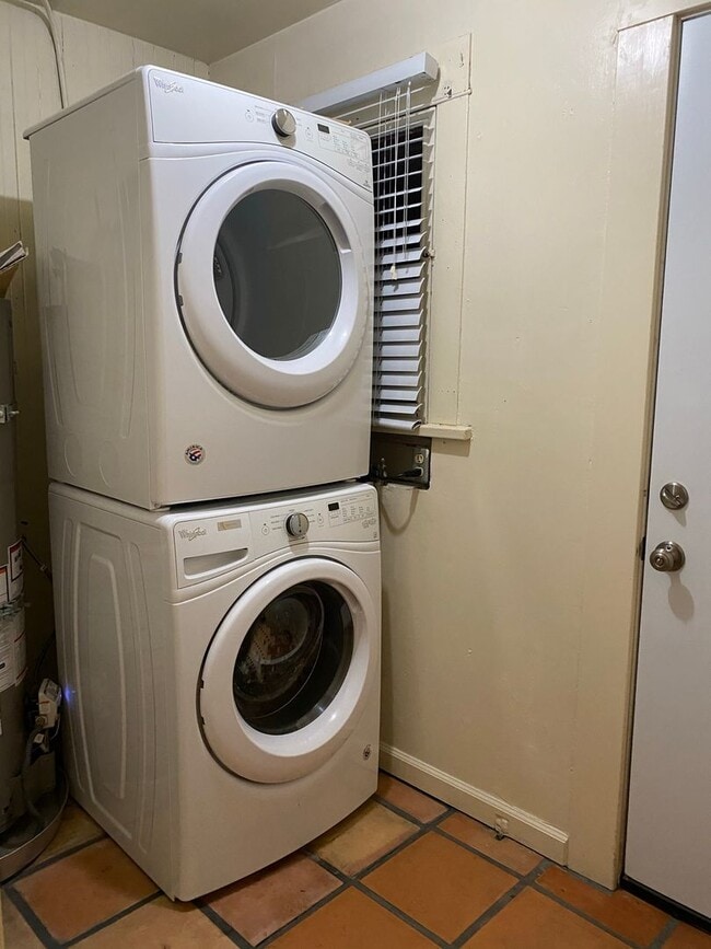 Photo - 1450 Palm St Unidad A - Front House