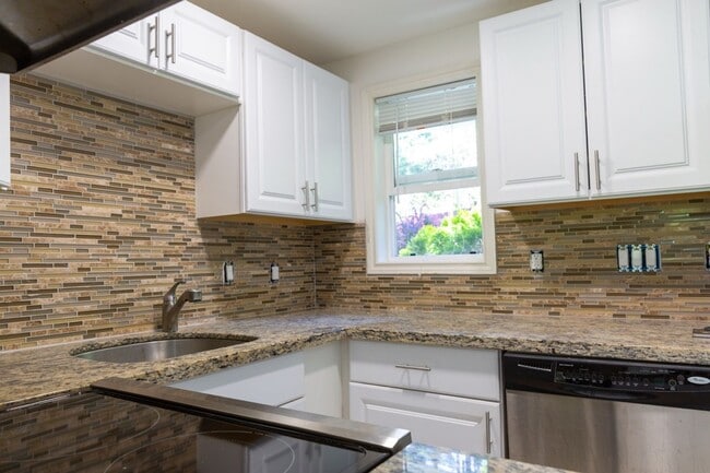 Photo - 17305 Dayton Ave