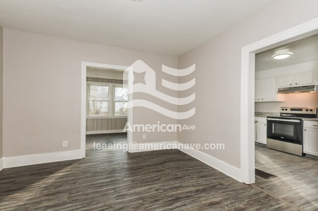 Photo - 736 McCleary Ave