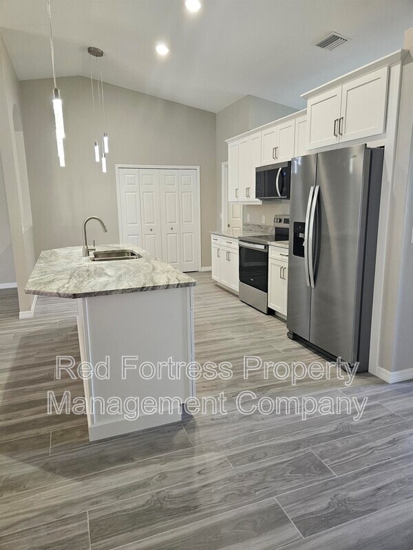 Photo - 410 SW 40th Terrace