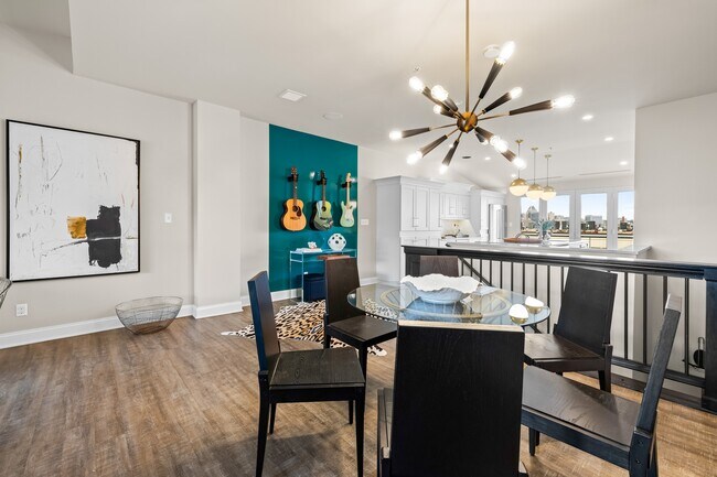 Photo - 1000 Fell St House